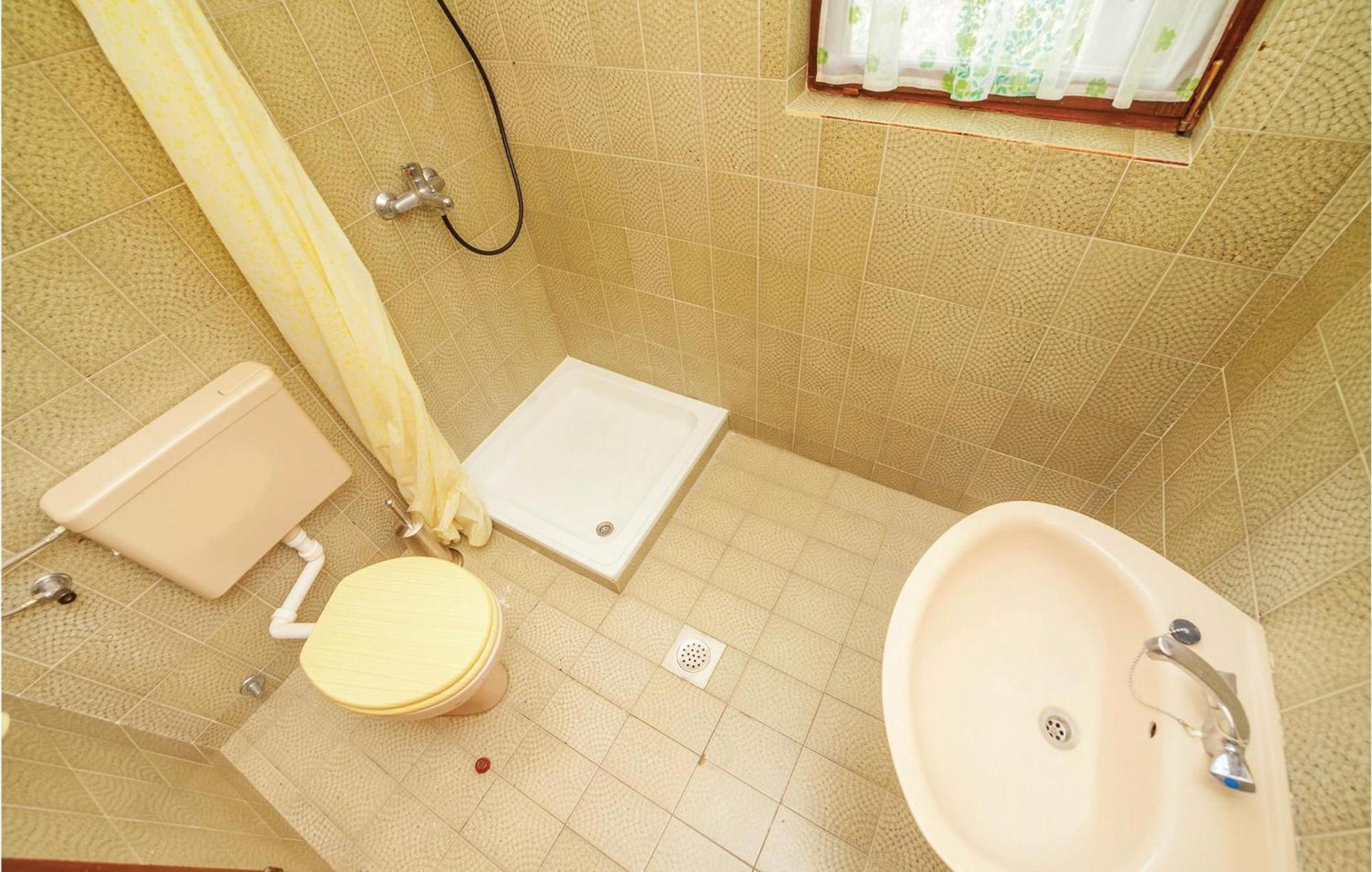 2 Bedroom Amazing Apartment In Crikvenica Exterior photo